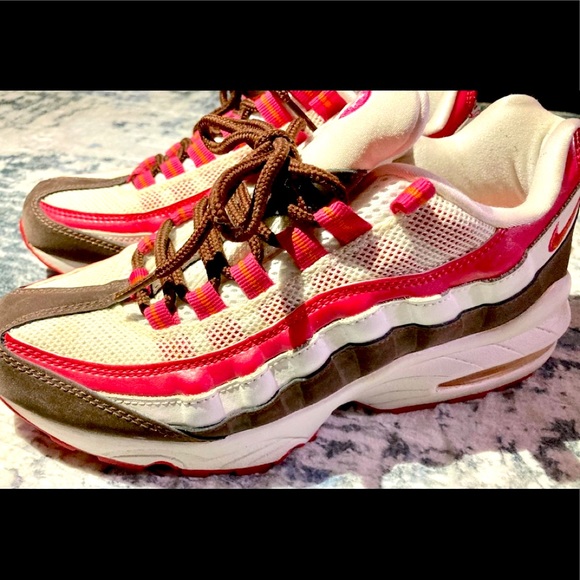 Air Max ‘95 LE (GS) - Picture 4 of 11